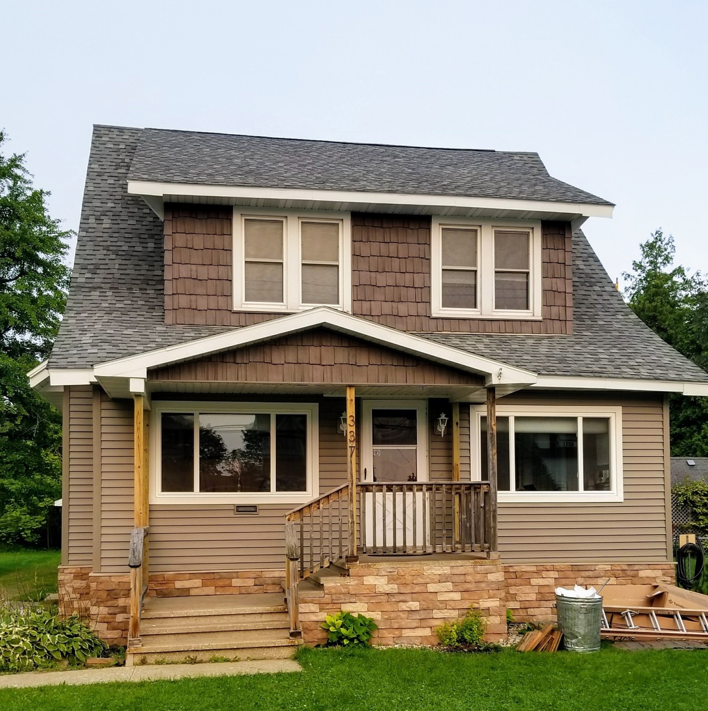 Quest Premium Vinyl House Siding